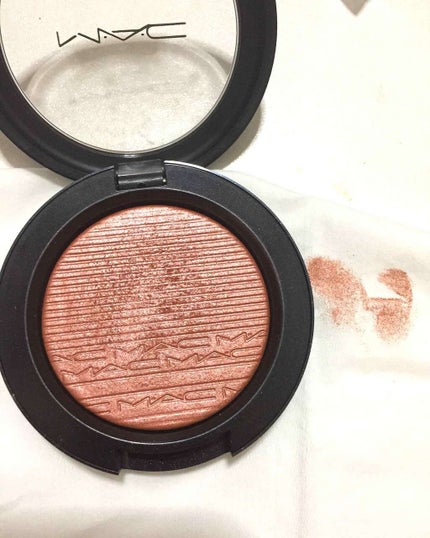 エクストラ ディメンション ブラッシュ ハッシュド トーン/M・A・C/パウダーチークを使ったクチコミ(1枚目)