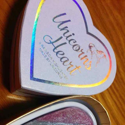 ブラッシング ハート/MAKEUP REVOLUTION/パウダーチークを使ったクチコミ(1枚目)