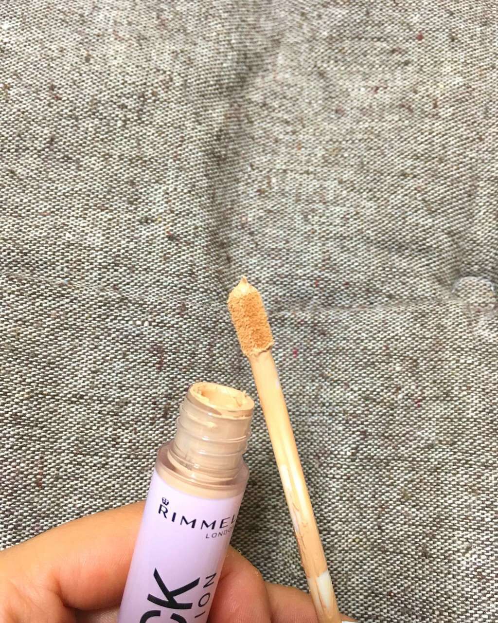 クイックパーフェクション コンシーラー/リンメル ロンドン/リキッドコンシーラーを使ったクチコミ（2枚目）