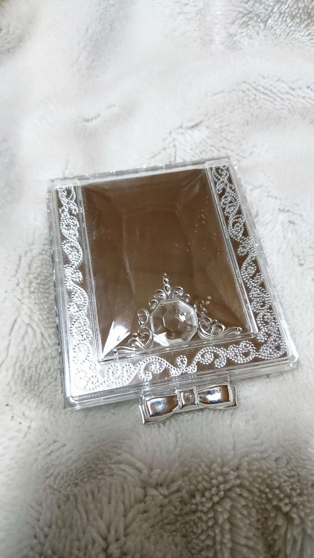 リボンクチュール アイズ/JILL STUART/アイシャドウパレットを使ったクチコミ(2枚目)