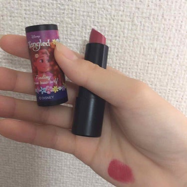 PK-3！！ラプンツェルのものです💋💄

保湿力はそこまでないんですが、ラメがぎっしりって感じでかわいいです！！
深いピンクで、私的には大人って感じがします！

このリップをする前にほかのリップクリーム