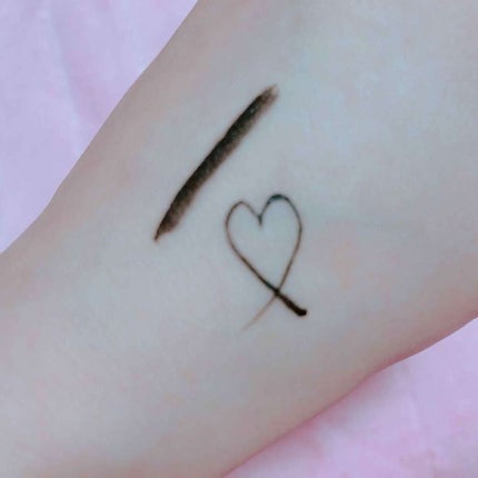 MAYBELLINE NEW YORK ハイパーシャープ ウィング ライナーのクチコミ「メイベリン
ハイパーシャープ ウィング ライナー BK-1 漆黒ブラック
書きやすさ☆☆☆☆
.....」(3枚目)