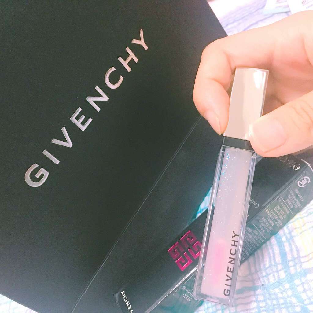 グロス・レヴェラトゥール/GIVENCHY/リップグロスを使ったクチコミ(1枚目)