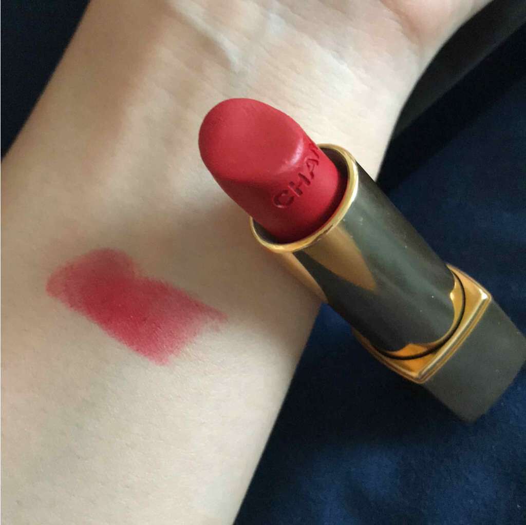ルージュ アリュール ヴェルヴェット/CHANEL/口紅を使ったクチコミ(3枚目)