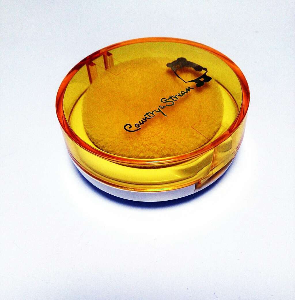 素肌キレイパウダー/カントリー&ストリーム/プレストパウダーを使ったクチコミ(1枚目)