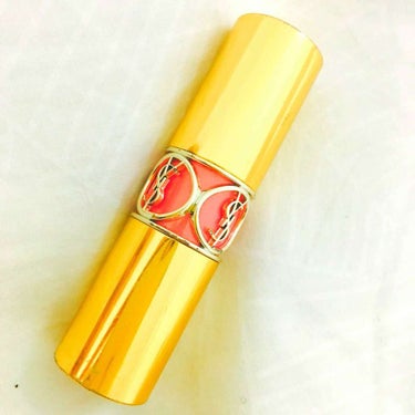 
YSL ヴォルプテシャイン 13
(比較画像 上)

大好きなサンローラン💄💕
恋コスメとしても話題になった１３番はとにかく色が可愛すぎる✨
(１５番がプロポーズカラーだから最終的にプロポーズされなか