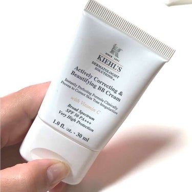 Kiehl's キールズ DS BB クリームのクチコミ「キールズのbbクリームです🍒
つけすぎるとモタつくイメージです😱
厚塗り感がでるので、つけすぎ.....」（1枚目）