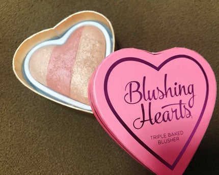 ブラッシング ハート/MAKEUP REVOLUTION/パウダーチークを使ったクチコミ(1枚目)