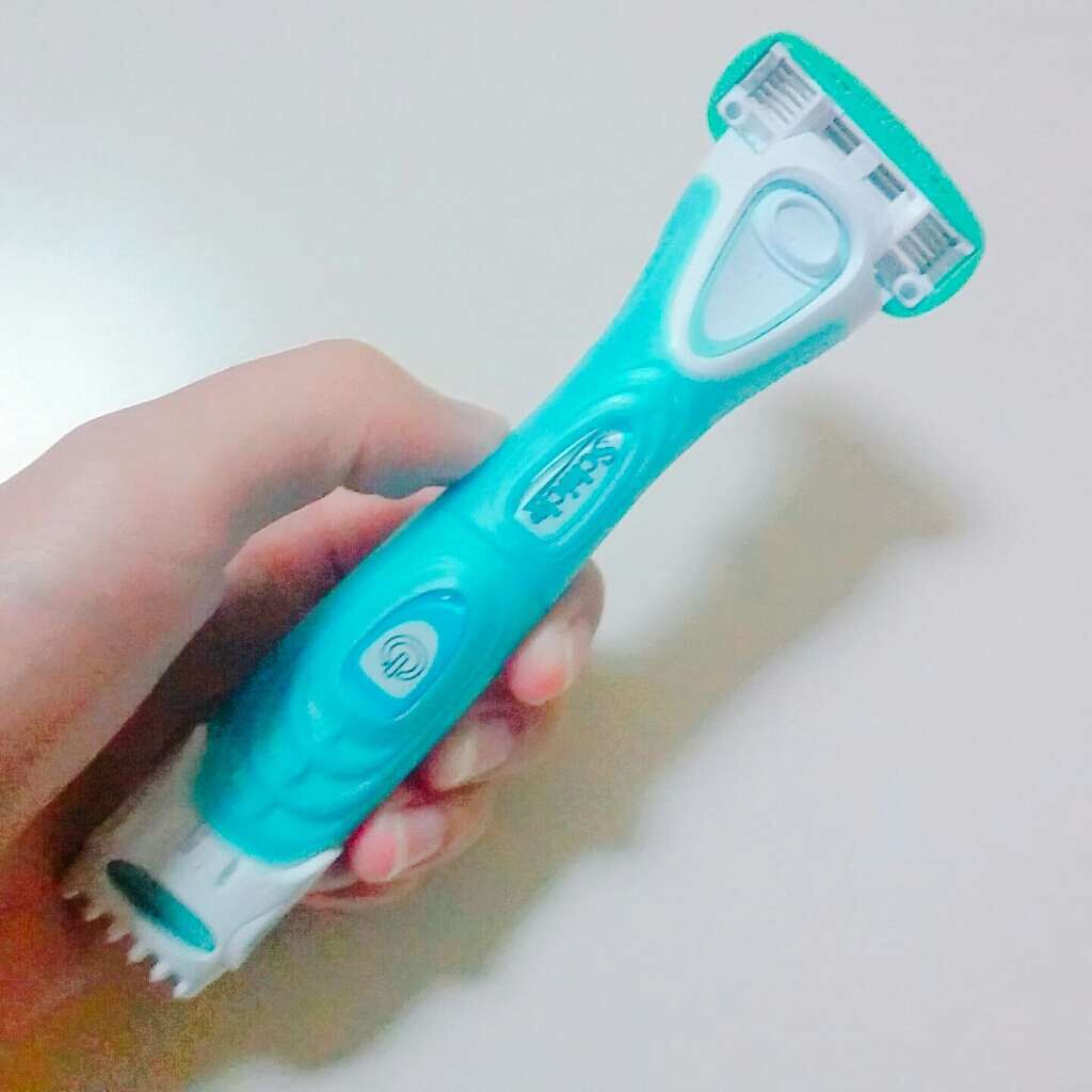 ハイドロシルク トリムスタイル ホルダー (刃付き)/ハイドロシルク/シェーバーを使ったクチコミ(3枚目)