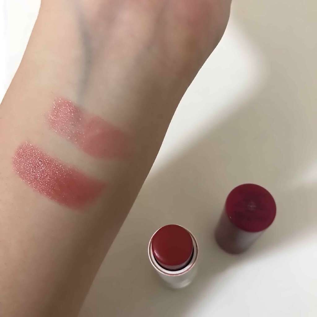 リップバタースティック(SPF15)/KORRES/リップケアを使ったクチコミ(3枚目)