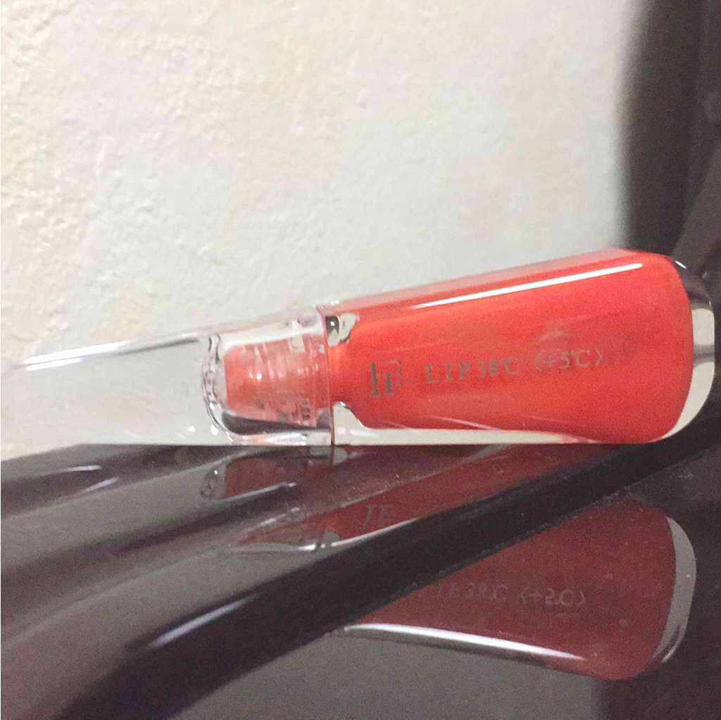 38°C / 99°F リップトリートメント (リップ美容液)/UZU BY FLOWFUSHI/リップケアを使ったクチコミ(1枚目)