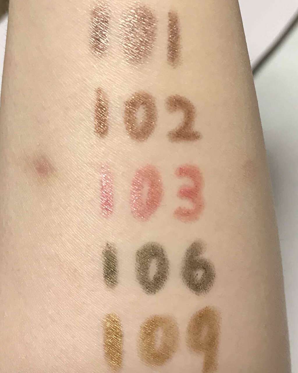 カラーリッシュルスティロスモーキー/ロレアル パリ/スティックアイシャドウを使ったクチコミ(2枚目)