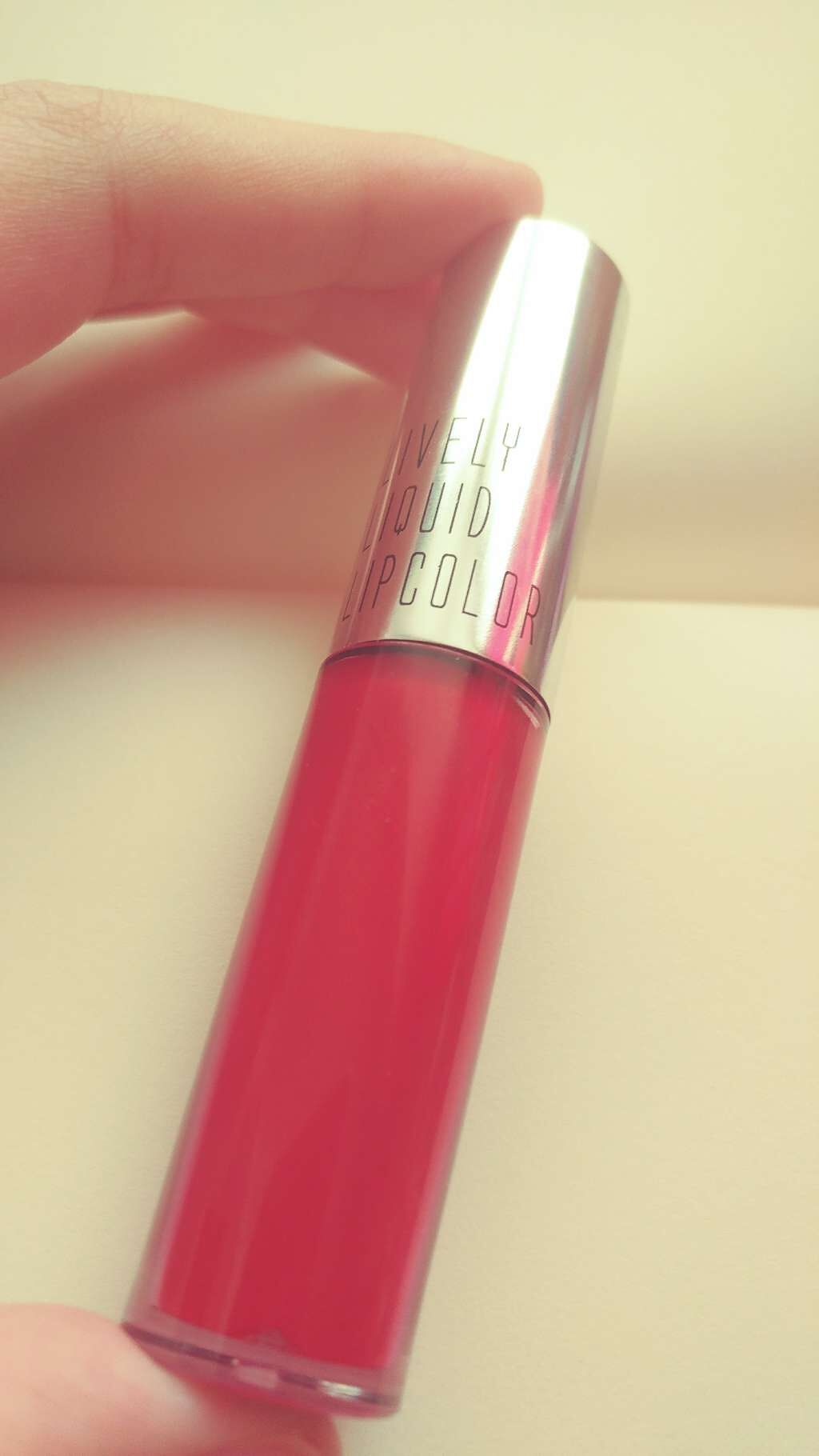 ライブリー リキッドリップカラー/EGLIPS/リップグロスを使ったクチコミ(1枚目)