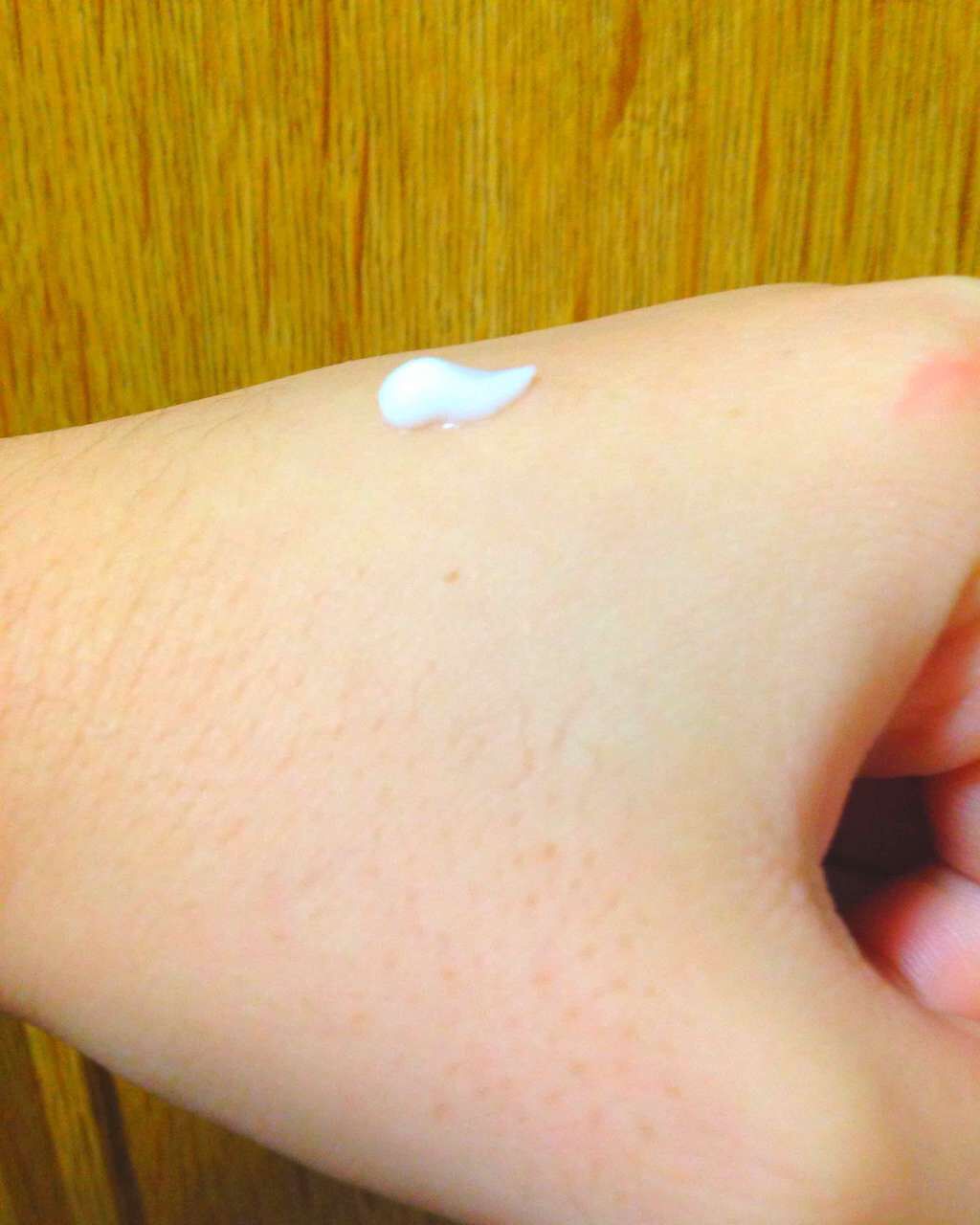 薬用ホワイトニング ハンドクリーム モイストジェル/コエンリッチQ10/ハンドクリームを使ったクチコミ(2枚目)