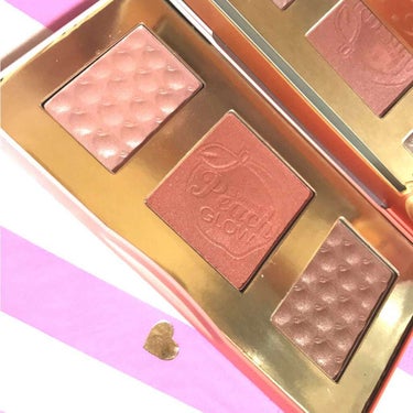 Too Faced  スイート ピーチ グロウ ピーチ インフューズド ハイライト パレットのクチコミ「こんばんは(゜▽゜)

Too Faced  Sweet Peach GLOW♡
ハイライト、.....」（1枚目）