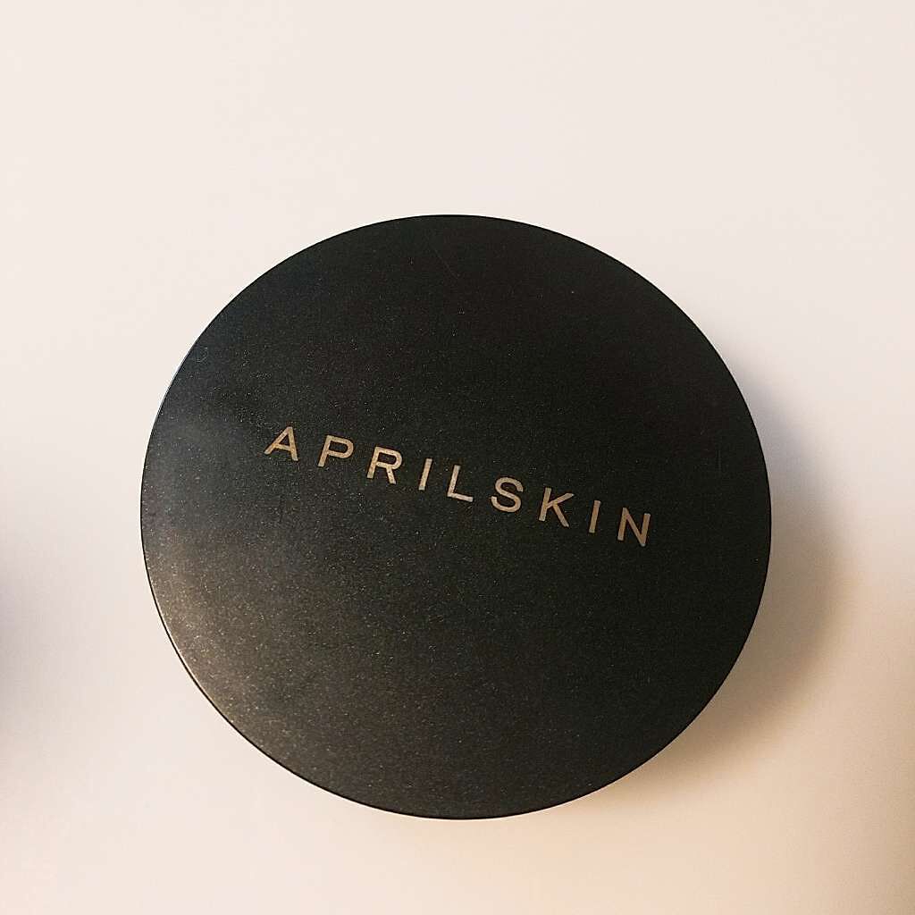 マジックスノークッション ブラック 2.0/APRILSKIN/クッションファンデーションを使ったクチコミ（1枚目）