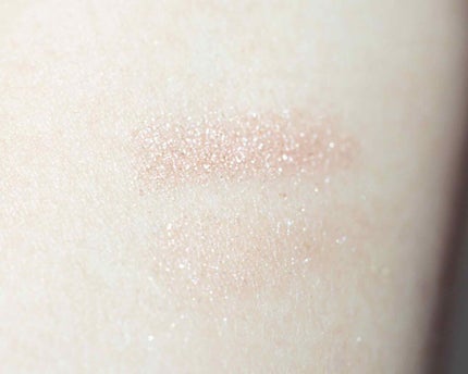 シャイニーシャドウ N SI04ヌードピンク/excel/単色アイシャドウを使ったクチコミ(3枚目)