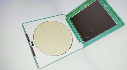 ステイ マット シアー プレスト パウダー/CLINIQUE/プレストパウダーを使ったクチコミ(1枚目)