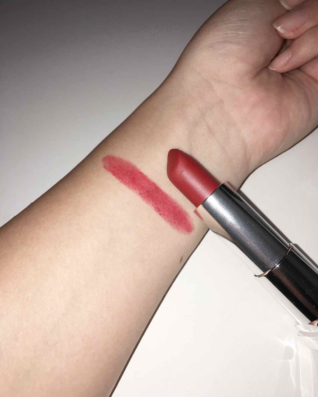 カラーセンセーショナル リップスティック C/MAYBELLINE NEW YORK/口紅を使ったクチコミ(2枚目)