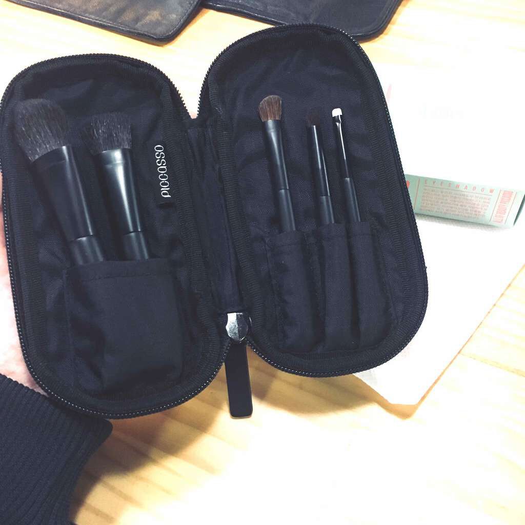 black kiss makeup brush set/PICCASSO/メイクブラシを使ったクチコミ（2枚目）