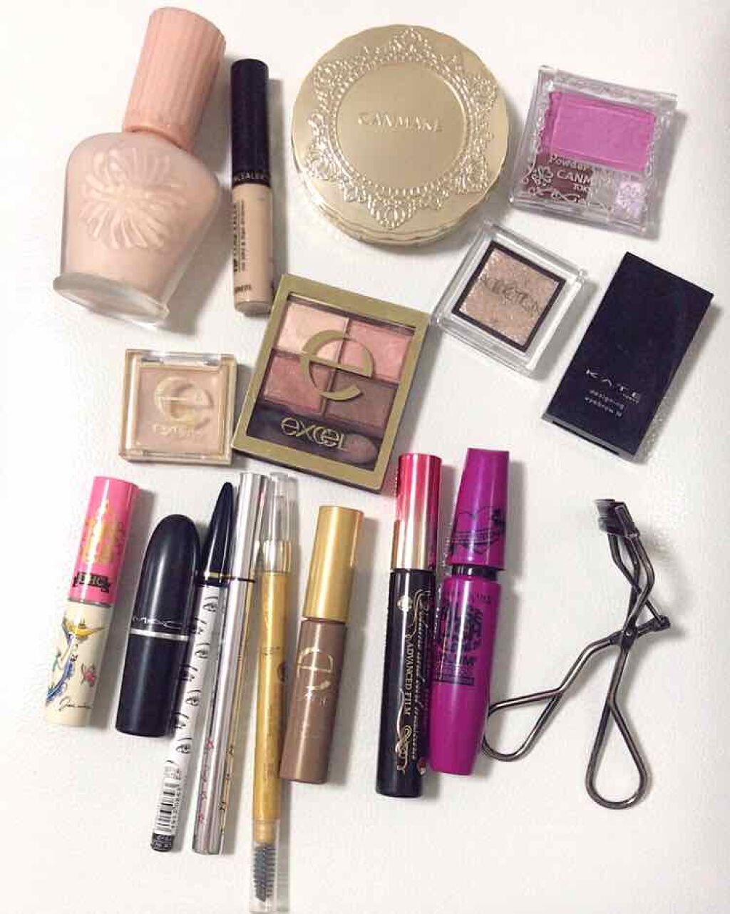 ボリューム エクスプレス フォルス ラッシュ EVラスティング/MAYBELLINE NEW YORK/マスカラを使ったクチコミ（1枚目）