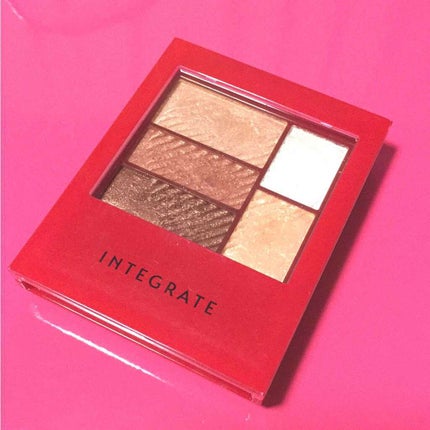 トリプルレシピアイズ/インテグレート/アイシャドウパレットを使ったクチコミ(1枚目)