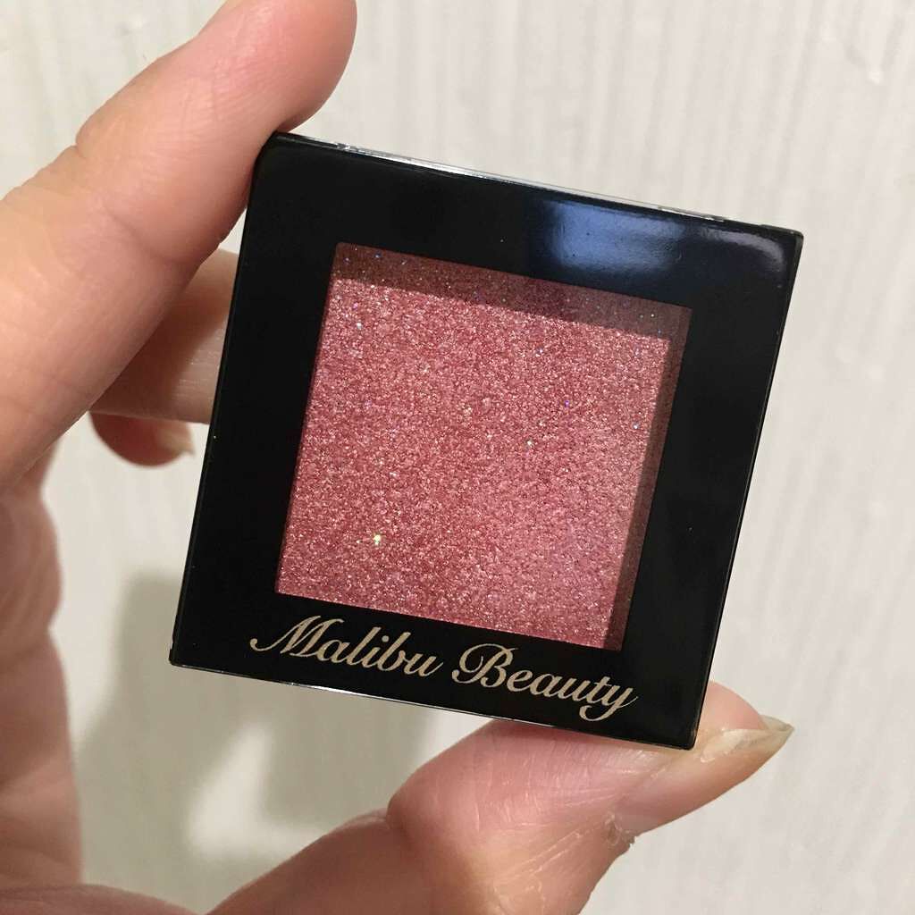 シングルアイシャドウ/マリブビューティー/単色アイシャドウを使ったクチコミ(1枚目)