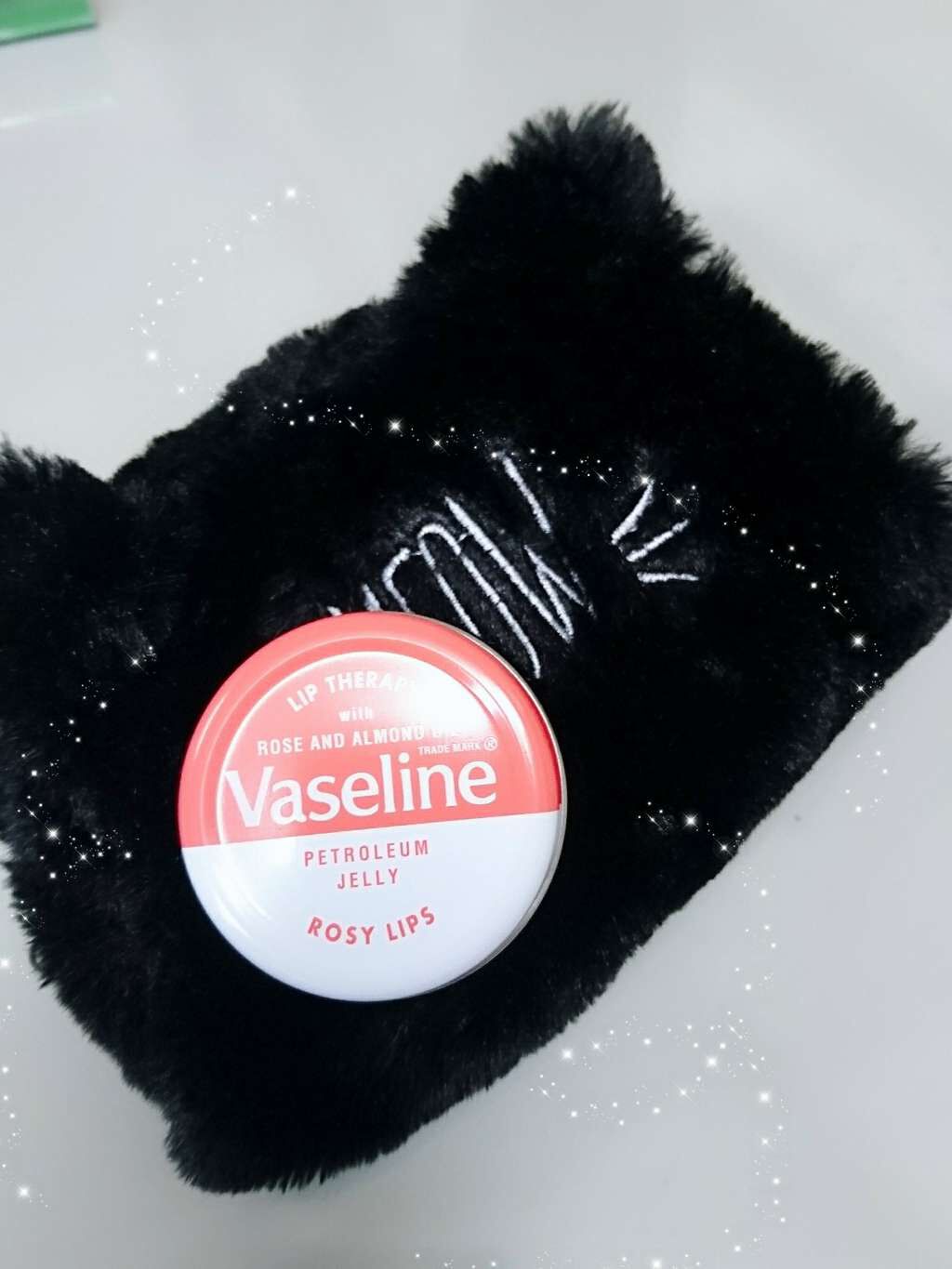 ヴァセリン リップ モイストシャイン オリジナル/ヴァセリン/リップバームを使ったクチコミ（1枚目）