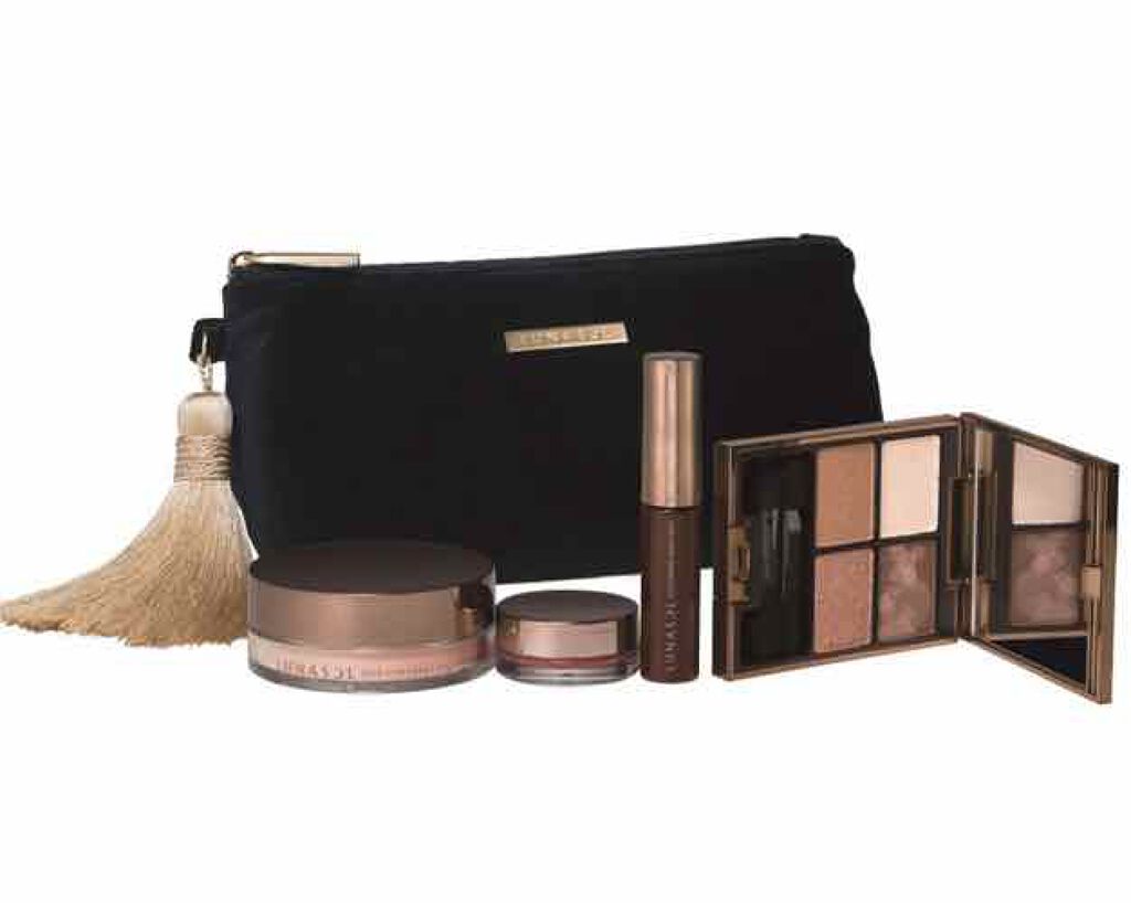 Candle Night Collection(PARTY COFFRET 2017)/LUNASOL/メイクアップキットを使ったクチコミ(1枚目)