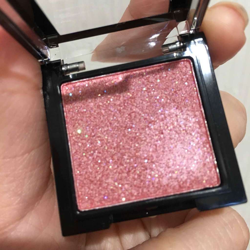 シングルアイシャドウ/マリブビューティー/単色アイシャドウを使ったクチコミ(2枚目)