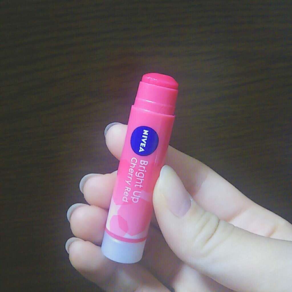 モイストピュアカラーリップ/ニベア/リップクリームを使ったクチコミ（1枚目）