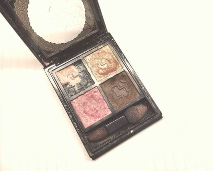 グロッシーリッチ アイズ/Visée/アイシャドウパレットを使ったクチコミ(1枚目)