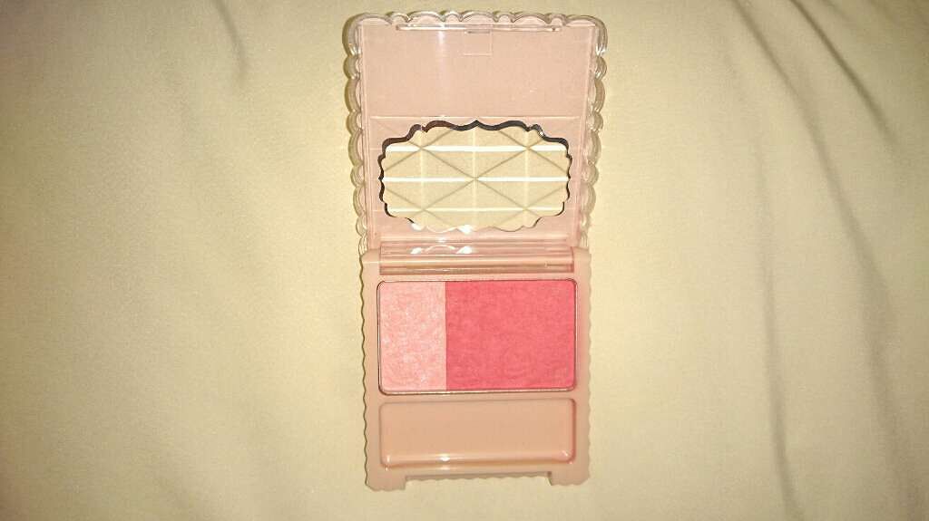 マット＆クリスタルチークス No.03 ジューシーストロベリー/キャンメイク/パウダーチークを使ったクチコミ（2枚目）