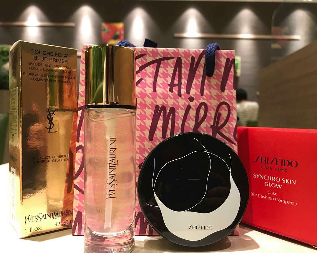 ラディアント タッチ ブラープライマー/YVES SAINT LAURENT BEAUTE/化粧下地を使ったクチコミ(1枚目)