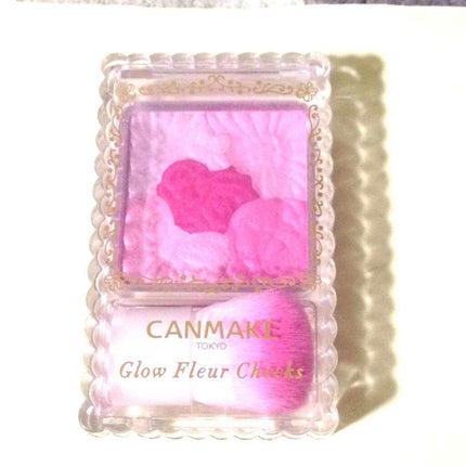 グロウフルールチークス/キャンメイク/パウダーチークを使ったクチコミ(1枚目)