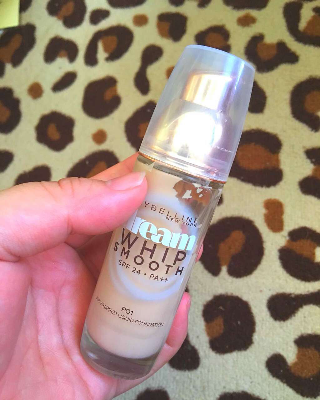 ドリームホイップ スムース リキッド/MAYBELLINE NEW YORK/リキッドファンデーションを使ったクチコミ(1枚目)