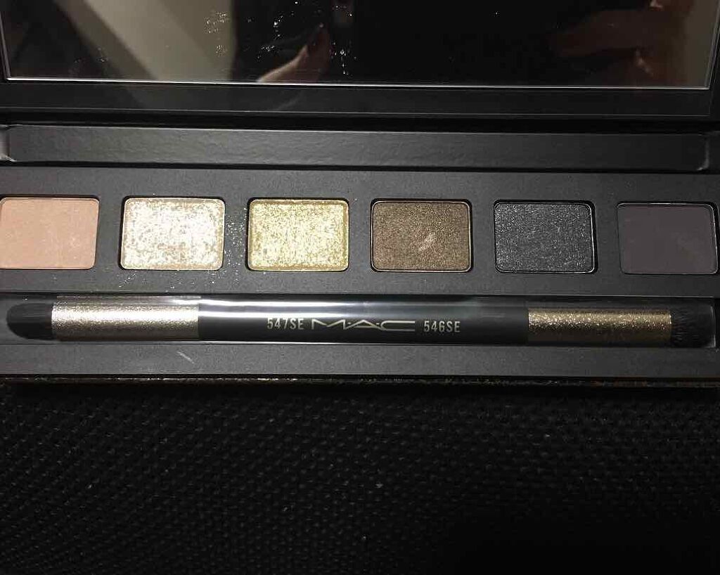 スノーボールアイコンパクト 【ホリデーコレクション 2017】/M・A・C/アイシャドウパレットを使ったクチコミ(2枚目)