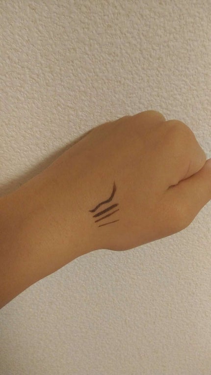 モテライナー リキッド/UZU BY FLOWFUSHI/リキッドアイライナーを使ったクチコミ(2枚目)