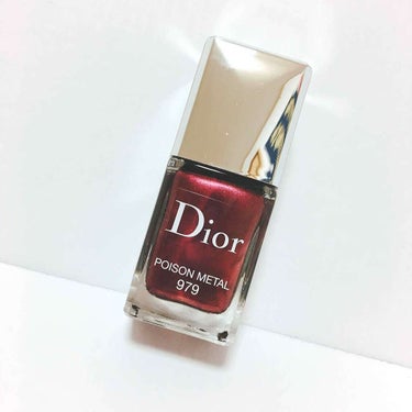 【ネイル】

Dior ヴェルニ   プワゾン メタル  979


秋🍁っぽい深みのあるボルドーカラーに
メタリックなラメがはいったカラーです♥

この秋冬にとても栄える
ネイルカラーだと思います♥
