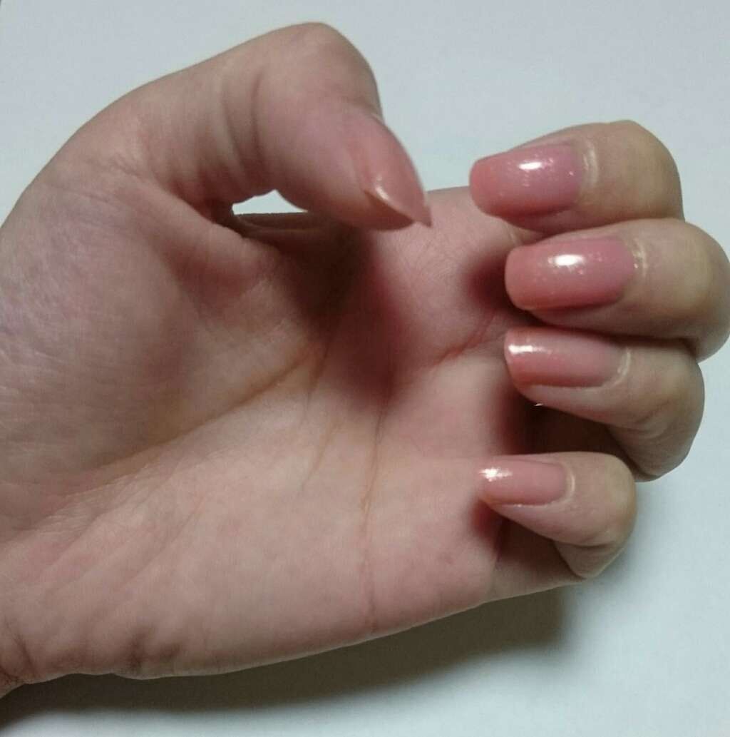 ネイルラッカー R/JILL STUART/マニキュアを使ったクチコミ(2枚目)