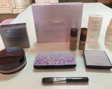 フローレス フィット/COVERMARK/クリーム・エマルジョンファンデーションを使ったクチコミ(1枚目)