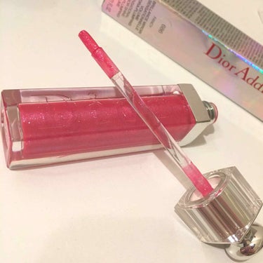 【 Dior ♥ Dior Addict ULTRA-GLOSS # 686 】


The 見たまま発色！ピンクのラメ感が最高です🖤

テクスチャーはグロスならではのベタベタ感(？)ペタペタ感(？)で