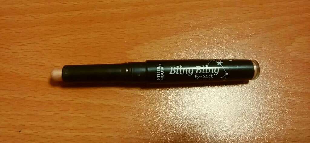 キラキラ アイシャドウ/ETUDE/スティックアイシャドウを使ったクチコミ(2枚目)