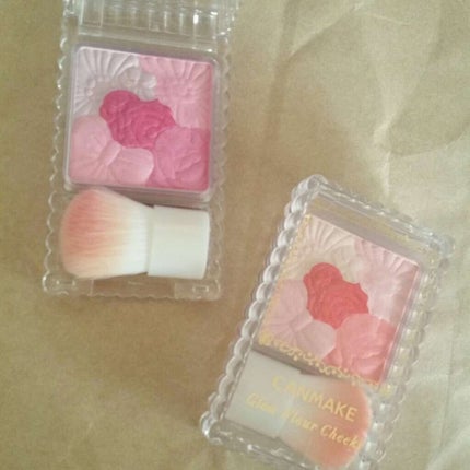 グロウフルールチークス/キャンメイク/パウダーチークを使ったクチコミ(1枚目)