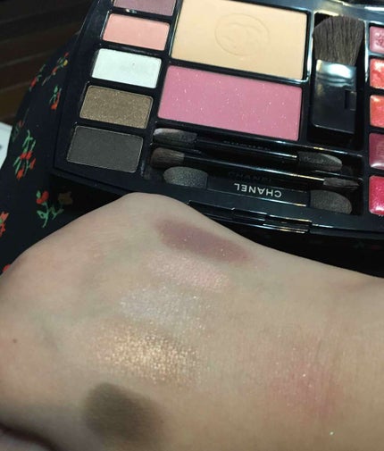 トラベル メイクアップ パレット デスティネーション(海外限定品)/CHANEL/マルチパレットを使ったクチコミ(3枚目)