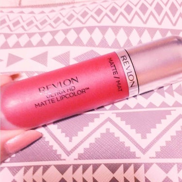 REVLON ULTRA HD MATTE LIPCOLOR
028 ROMANCE

ティントのような持ちの良さ、高発色
でともてお気に入りです。
028番は真っ赤なので仕事用でナチュラルな
ピンクの