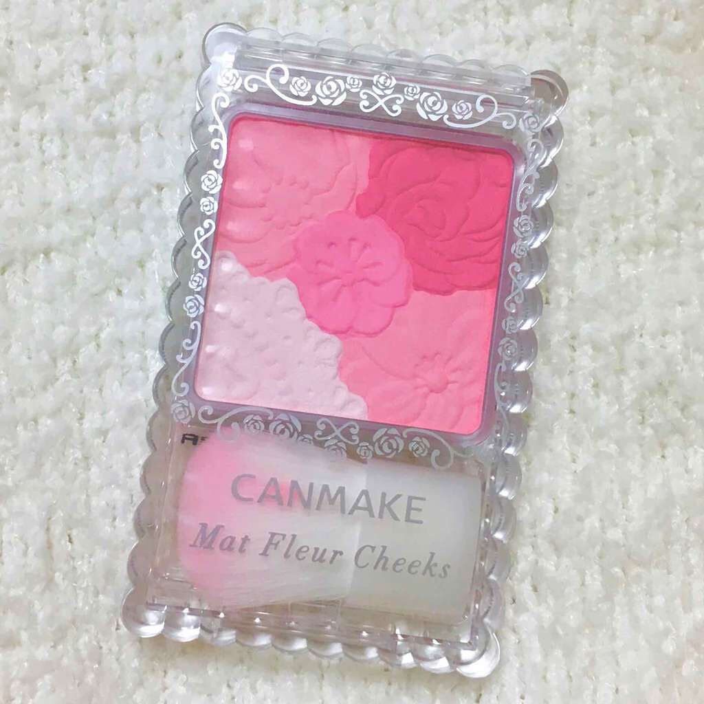 マットフルールチークス/キャンメイク/パウダーチークを使ったクチコミ(1枚目)