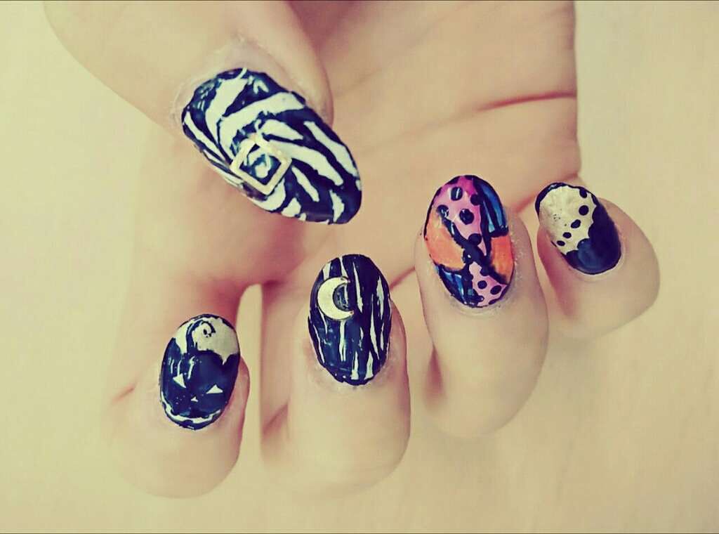 AT濃密グラマラスネイルエナメル/Art Collection/マニキュアを使ったクチコミ(2枚目)