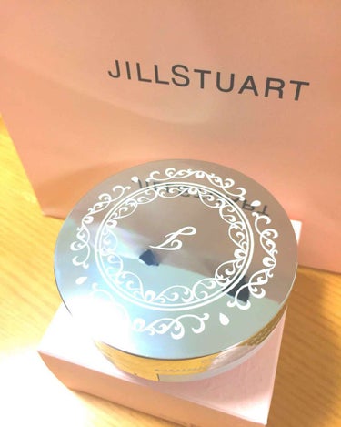 JILLSTUART ピュアエッセンス クッションコンパクト




美容液ファンデーションです。
スキンケアも下地もいらずにこれ一つでベースメイクができます！
(スキンケアしてから使ってるけど)


