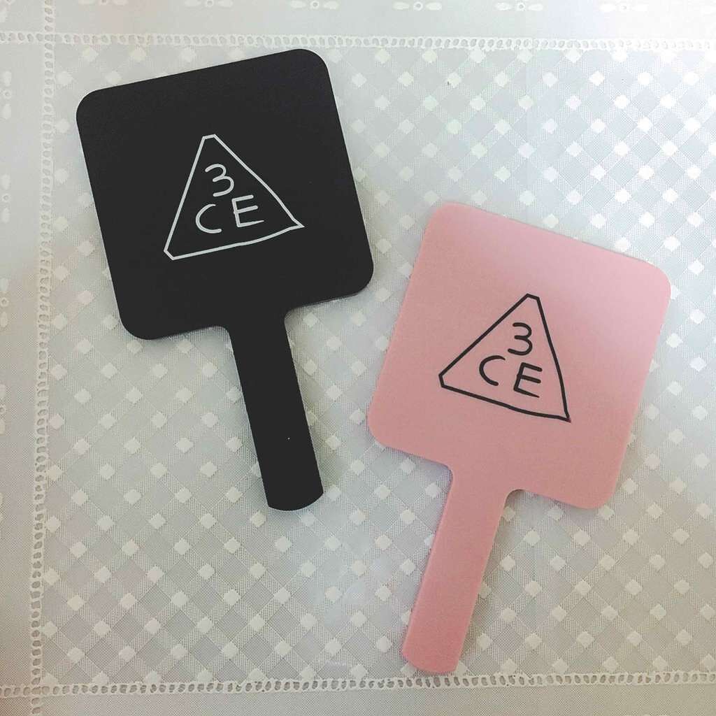 3CE スクエア ミニ ハンドミラー/3CE/その他化粧小物を使ったクチコミ(1枚目)